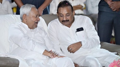 निशांत राजनीति में एंट्री को लेकर नीतीश ने भरी हामी, अशोक चौधरी ने कहा 'कार्यकर्ताओं के दबाव में..'