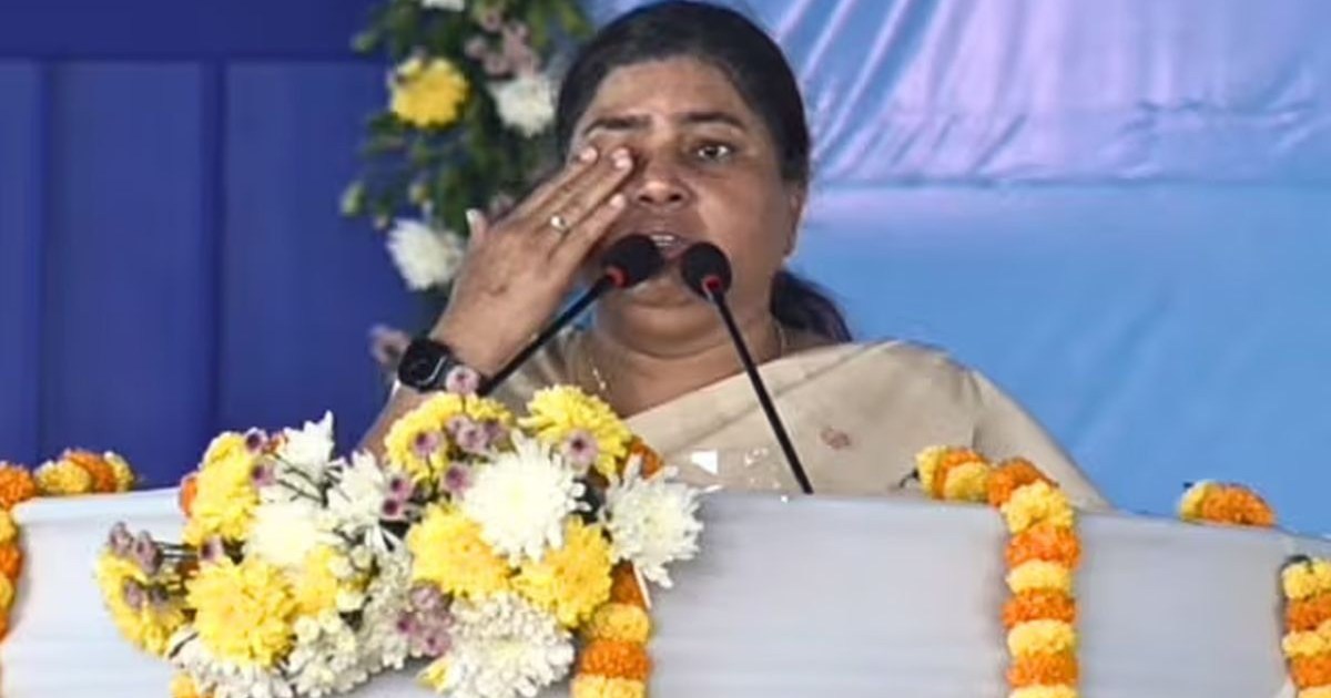 manch par bhavuk hui mantri