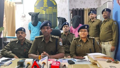  राजधानी पटना में आकर ठगी करते हैं शातिर साइबर ठग, 4 गिरफ्तार...