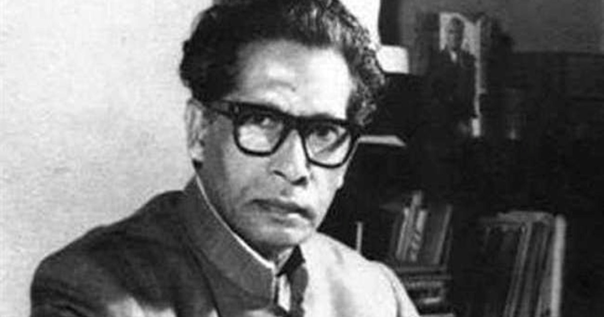 Read Harivansh Rai Bachchan's poem 'Lahar Sagar Ka Shringar 