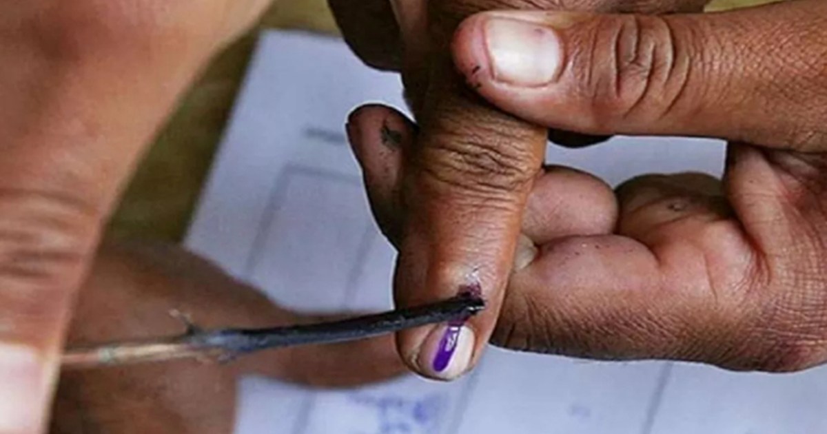 Voting continues on 605 posts of Panchayat by-election, secu