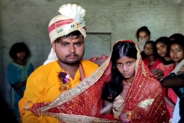 Boyfriend reached to meet girlfriend secretly, girl's father Boyfriend reached to meet girlfriend secretly, girl's father