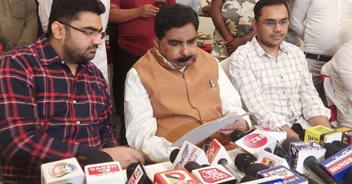 JDU got a blow, former minister Monajir Hasan resigned from 