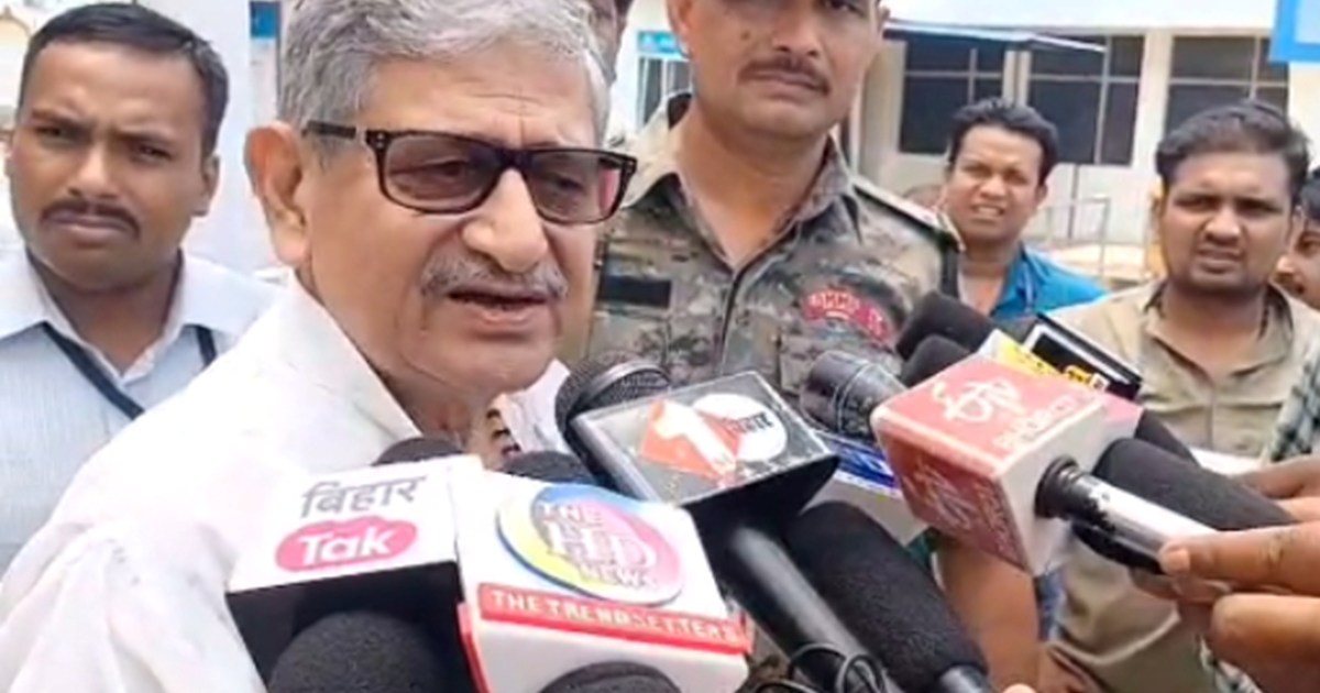 Lalan Singh got heated as soon as he reached Patna, made a b