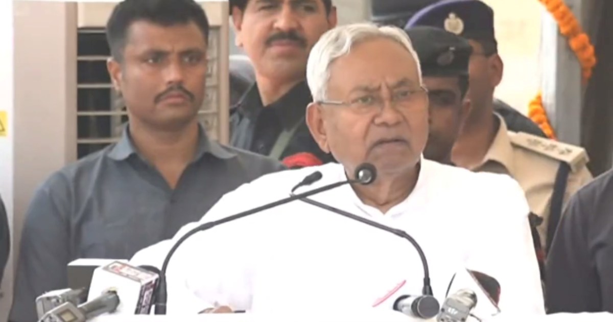 CM Nitish is dreaming of becoming the Prime Minister, slips 
