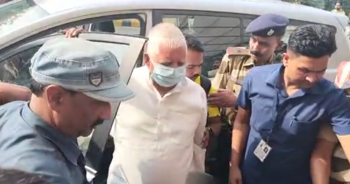 RJD supremo Lalu Yadav left for Delhi, this big reason came 