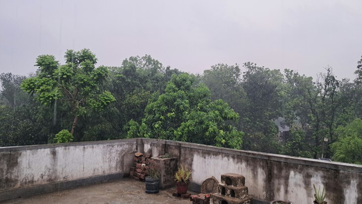 Weather changed, heavy rain in many districts including Begu