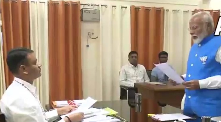 PM Modi filed his nomination for the third time from Varanas PM Modi filed his nomination for the third time from Varanas
