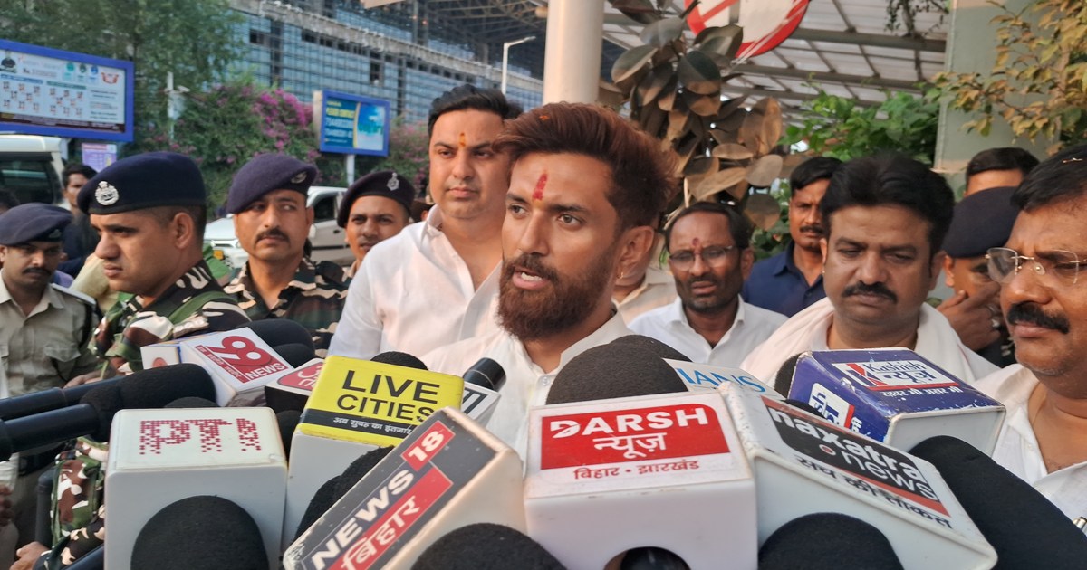 Chirag ne kha tejasvi chota Bhai hai kuch bhi bol skte hai