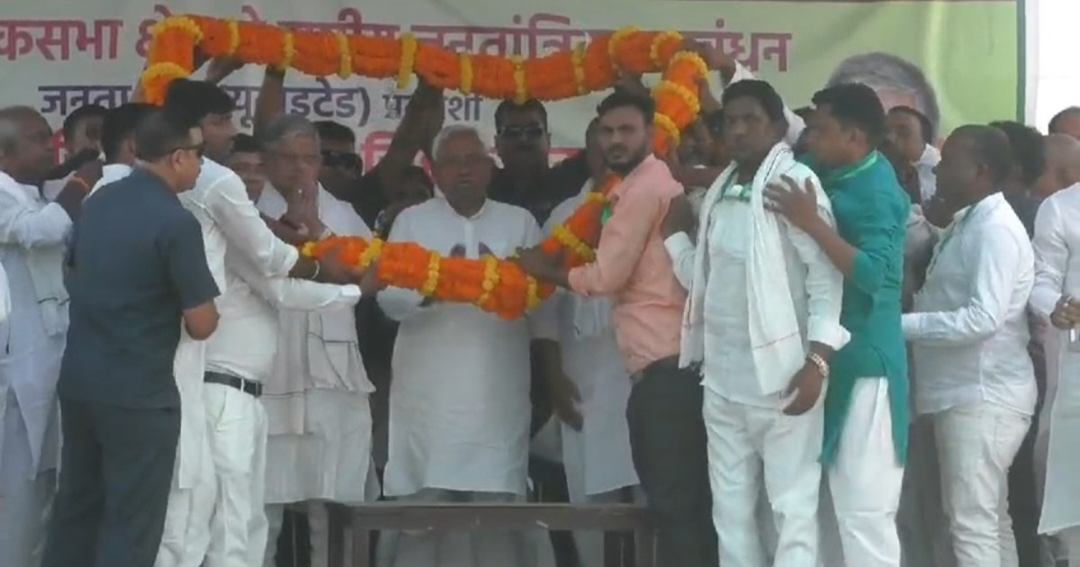 CM Nitish Kumar again reminded of Lalu-Rabri rule, also took