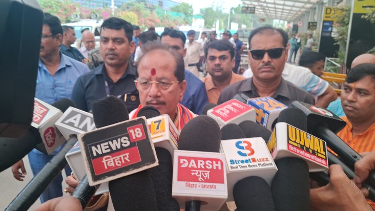 Hindu ke ghtte janskhya ki hogi smiksha,vijy singha Hindu ke ghtte janskhya ki hogi smiksha,vijy singha