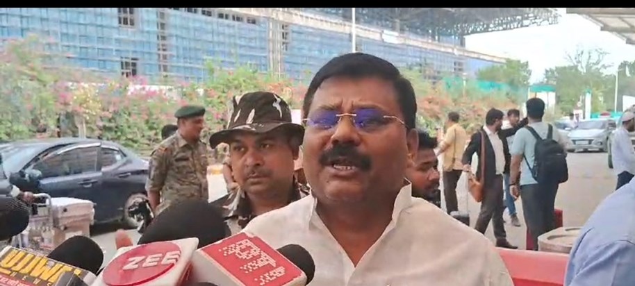Jdu prdesh adhyksh ka tejsvwi yadv par tanj Jdu prdesh adhyksh ka tejsvwi yadv par tanj