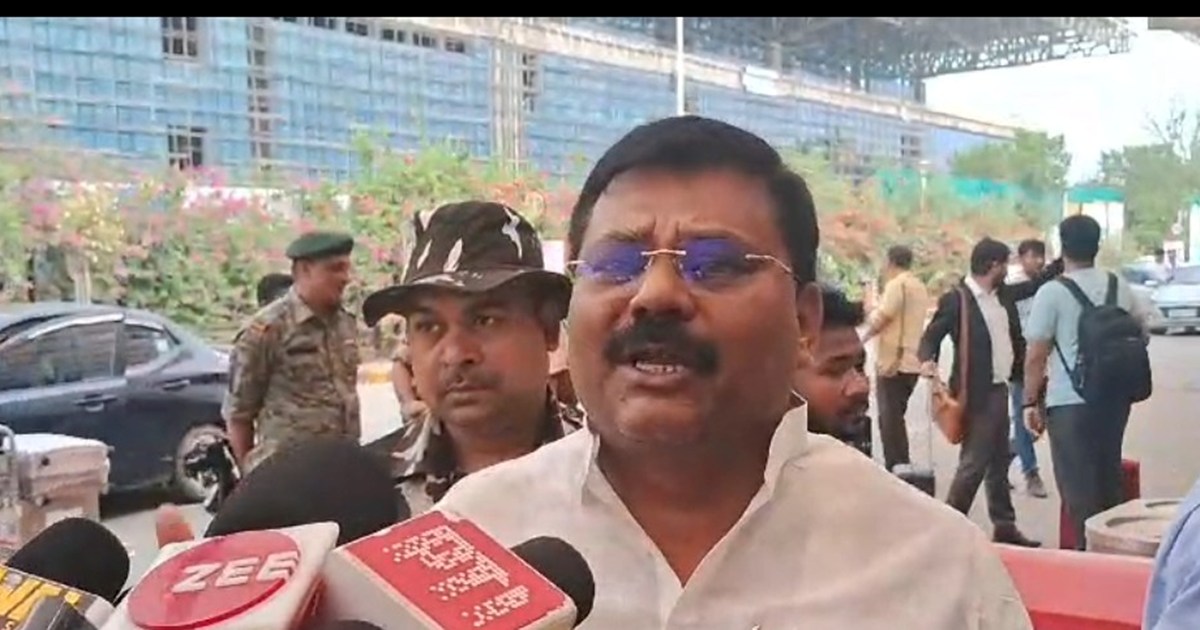 Jdu prdesh adhyksh ka tejsvwi yadv par tanj