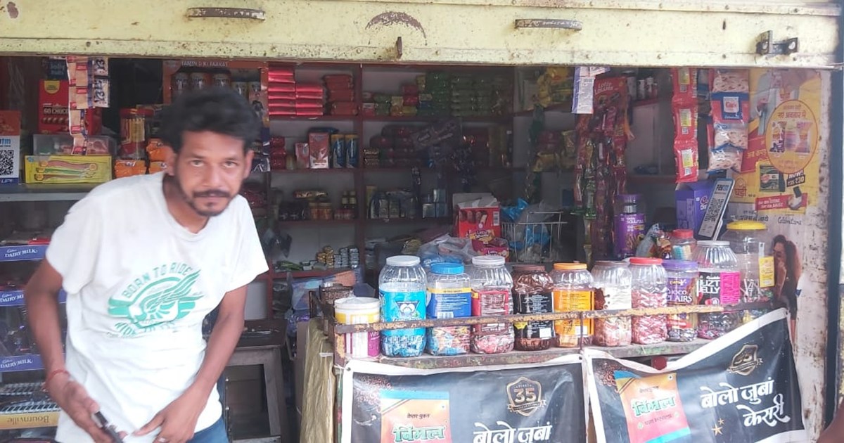 Thieves caught on CCTV stealing gutka instead of biscuits