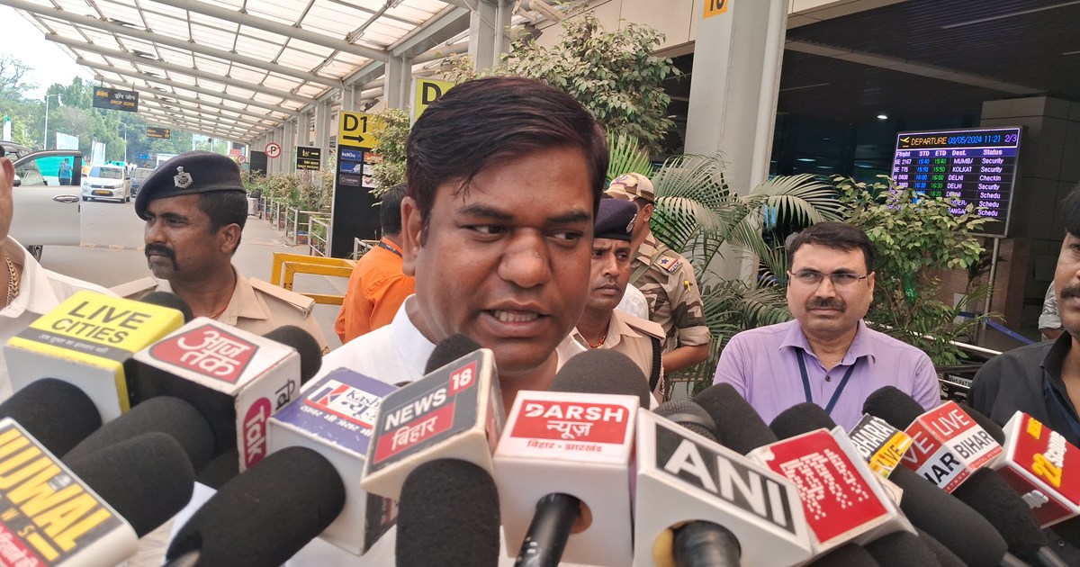 Prdhanmntri mrvana chahte hai,Mukesh sahni