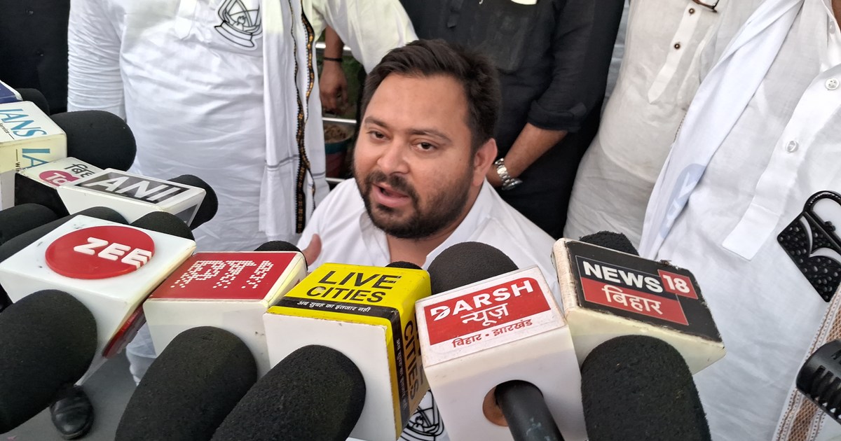 Bihari kisi se nhi darta hai , tejasvi 