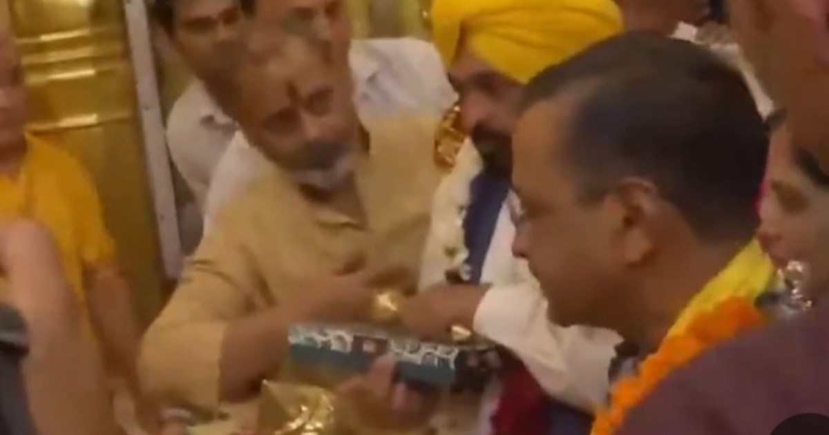 Delhi CM Kejriwal performed pooja in Hanuman temple, big que