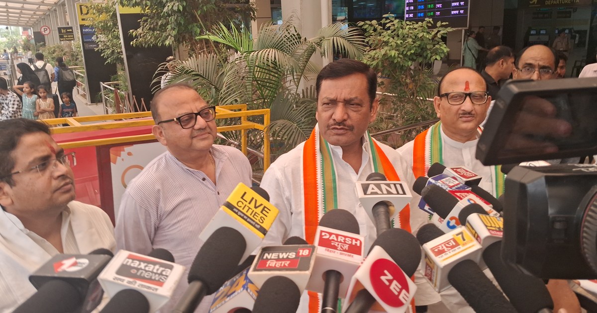 Akhilesh Singh ka pm par byan