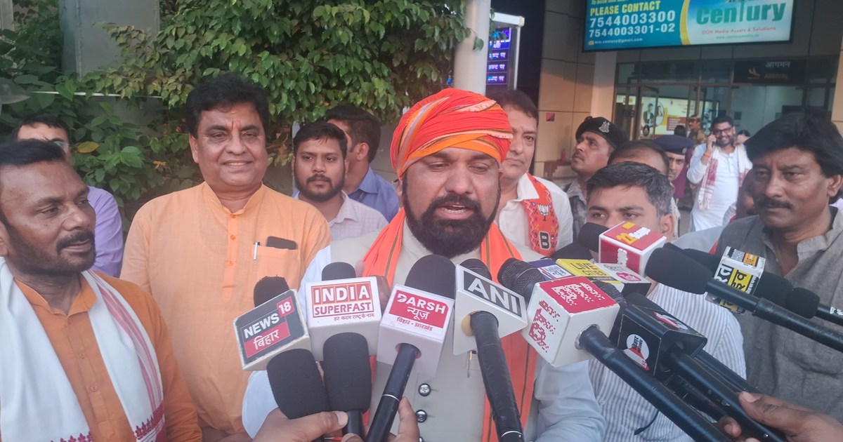 Tejsvwi ka khata bhi nhi khulega ,samrat