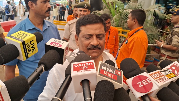 Tejasvi par sanjy jha ka byan