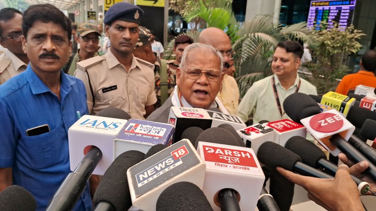 Jitn Ram majhi ka tejasvi pr tanj