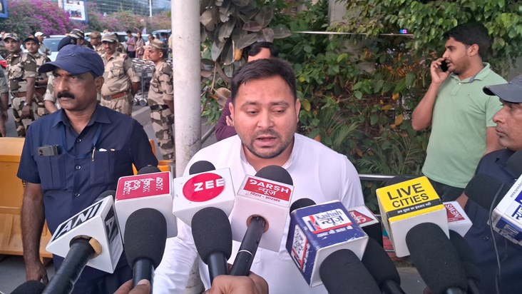 Tejsvwi ka bjp par bda hmla Tejsvwi ka bjp par bda hmla