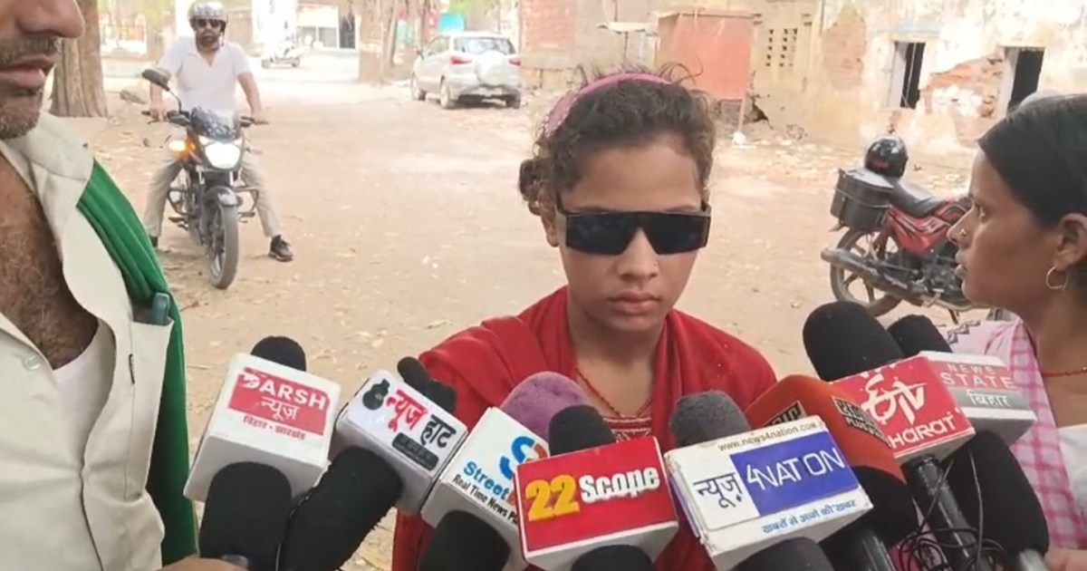 The teacher beat the student so badly for not doing her home