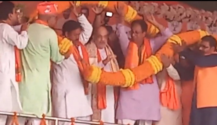 Amit Shah's statement- Give it to Tejashwi, Rahul Baba won't Amit Shah's statement- Give it to Tejashwi, Rahul Baba won't