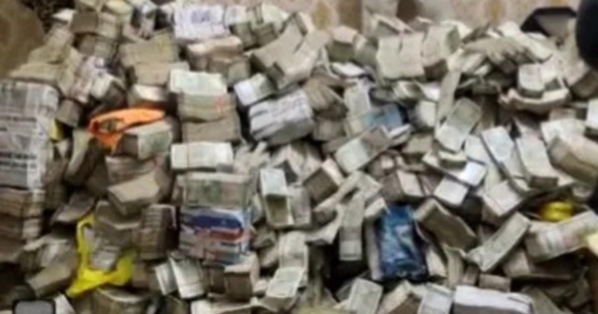 ED arrested the secretary and his servant in the cash scanda