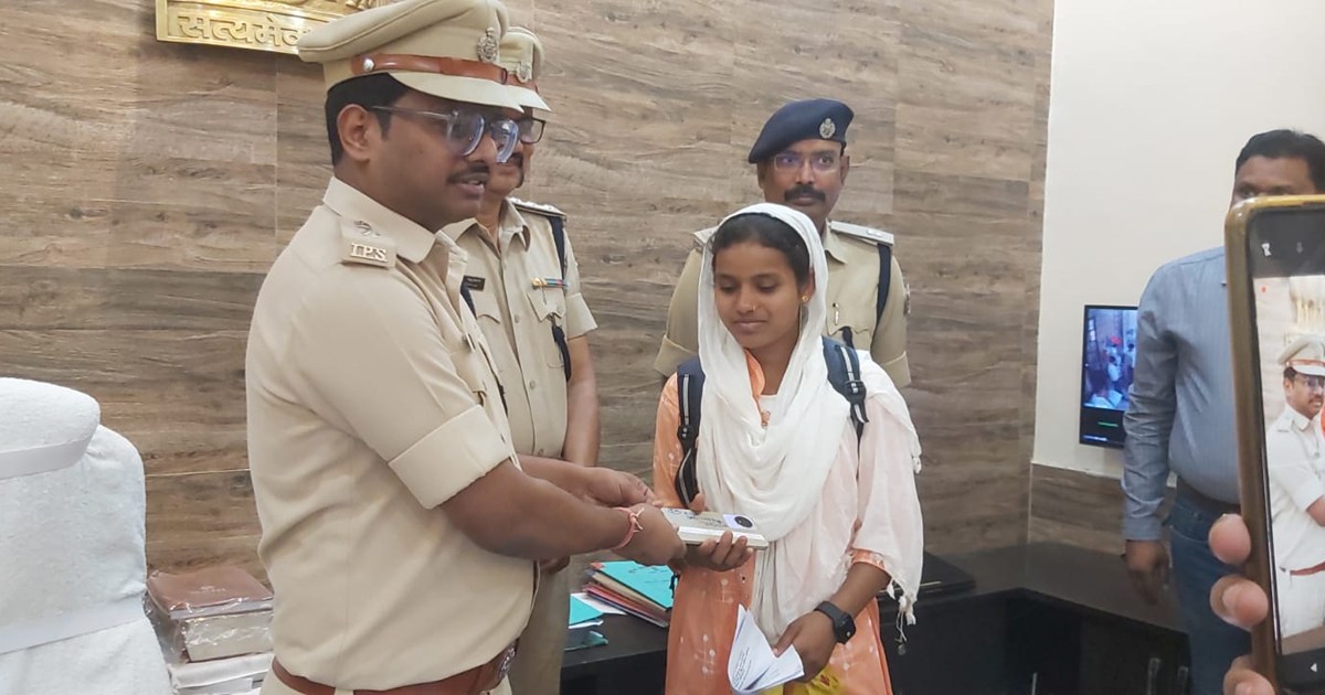 25 people had smiles on their faces under Operation muskan 