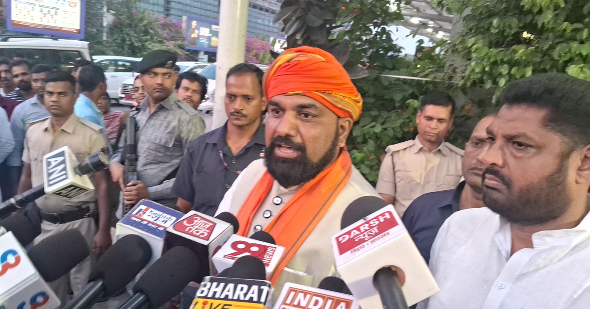 Lalu yadav sirf hindu muslim krte hai ,samrat chaudhri