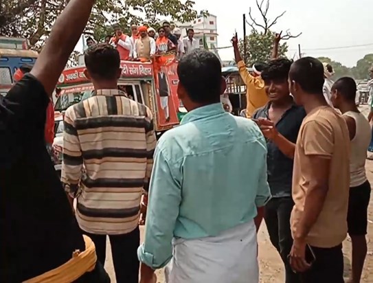 In the road show of BJP MP Ravi Shankar Prasad, there were s