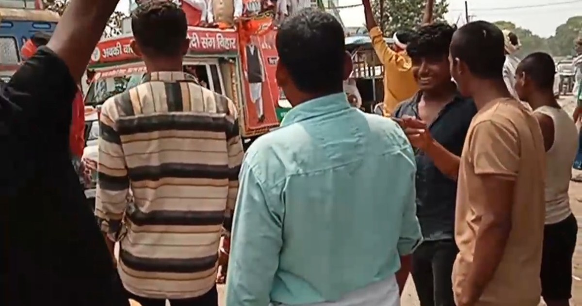 In the road show of BJP MP Ravi Shankar Prasad, there were s