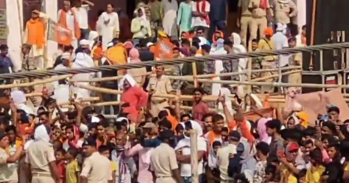 Slogans of Pawan Singh Zindabad were raised in Rajnath Singh