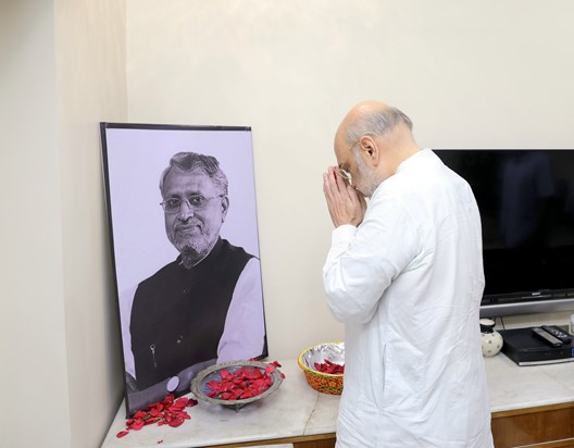 Union Home Minister Amit Shah paid tribute to late Sushil Mo