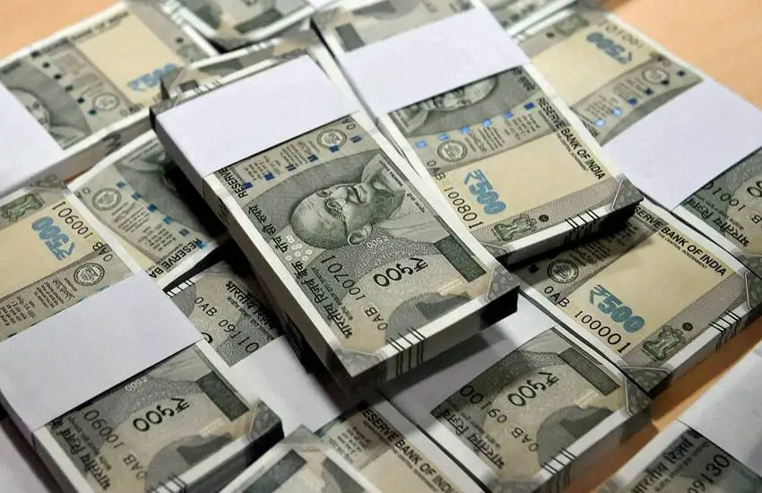 BREAKING- Crores recovered from the house of Jharkhand minis