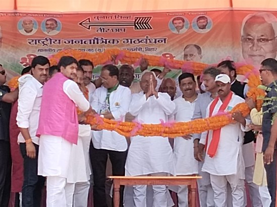 CM Nitish again appeared attacking Lalu's nepotism