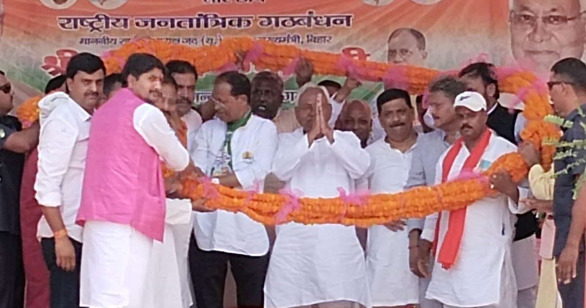 CM Nitish again appeared attacking Lalu's nepotism