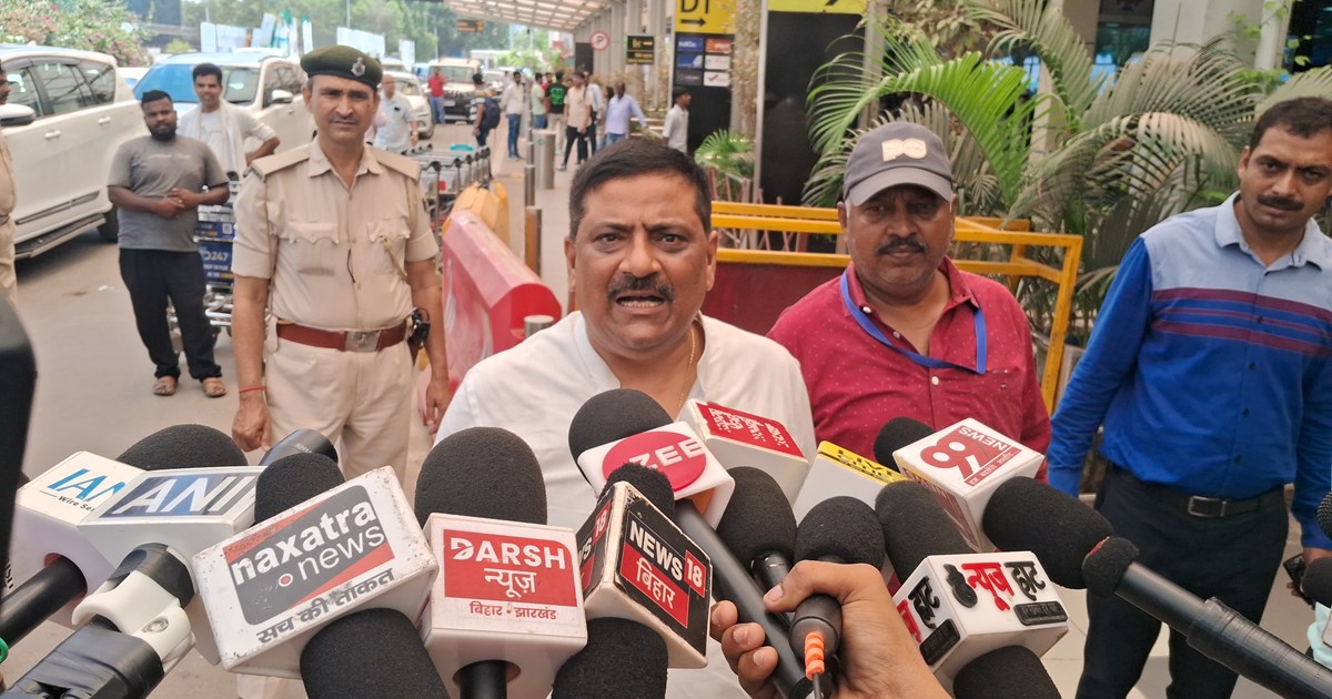 Sanjy jha ka tejasvi pr byan