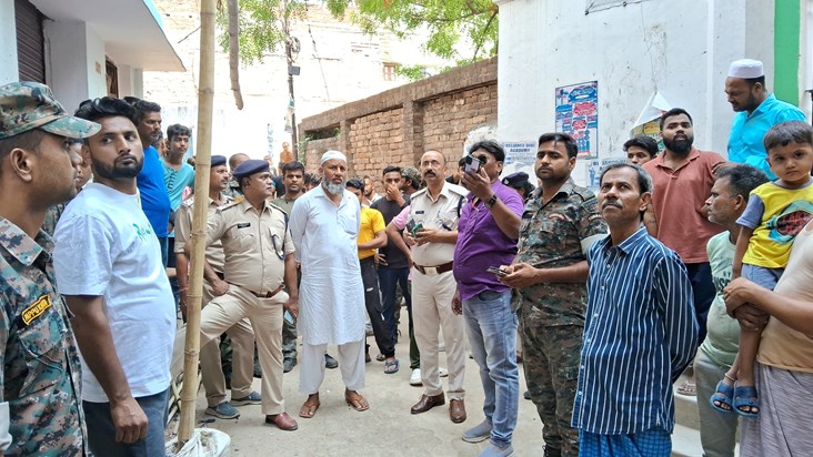 Firing on police team which went to catch criminals, one got
