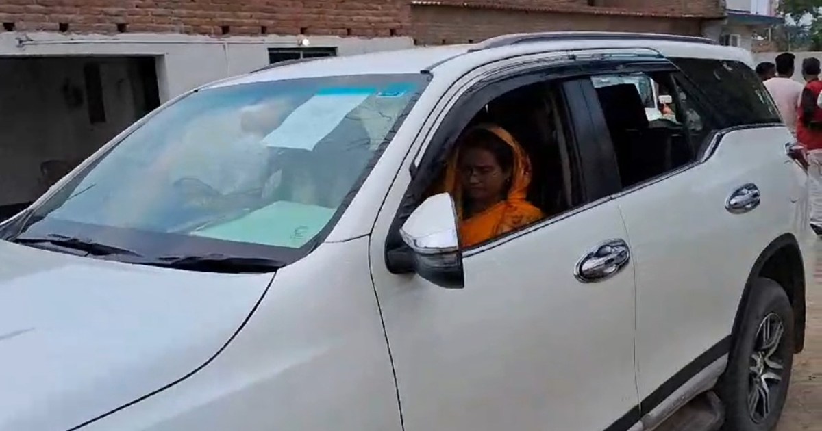 During voting, Bahubali's wife and RJD candidate had to run 