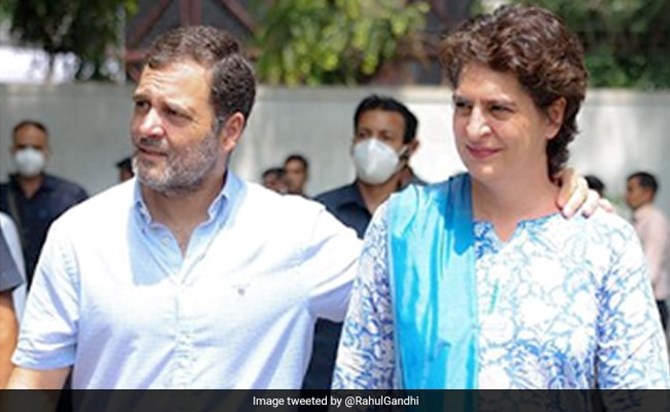 Rahul and Priyanka Gandhi will contest from Amethi and Rae B