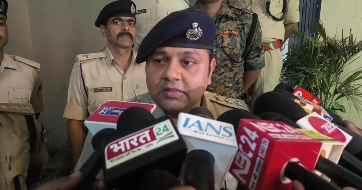 Patna Police and STF arrested a wanted criminal accused in 3