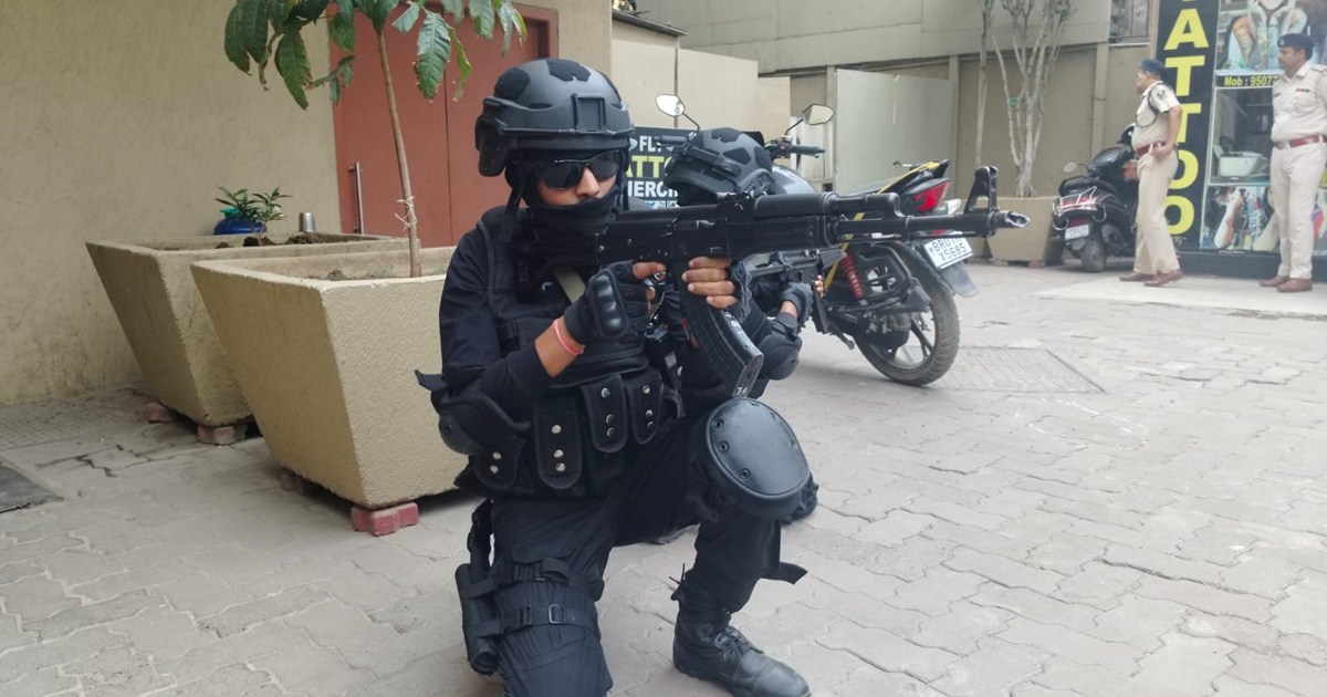 Panic spread due to the news of four terrorists entering a m