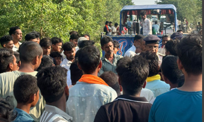 Horrible road accident in Buxar, 3 died on the spot, 6 serio