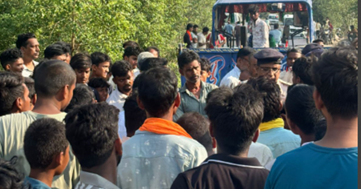 Horrible road accident in Buxar, 3 died on the spot, 6 serio