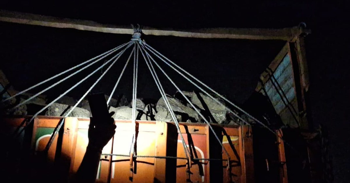 Gaya district administration seized 28 trucks carrying coal 