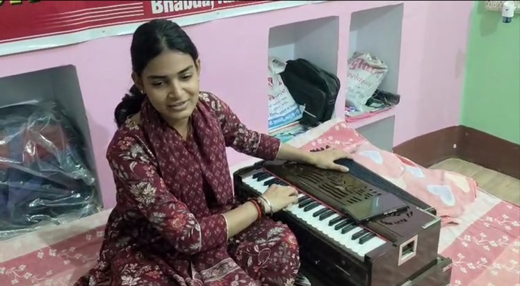 Kaimur's daughter Rajanandini is encouraging army soldiers t