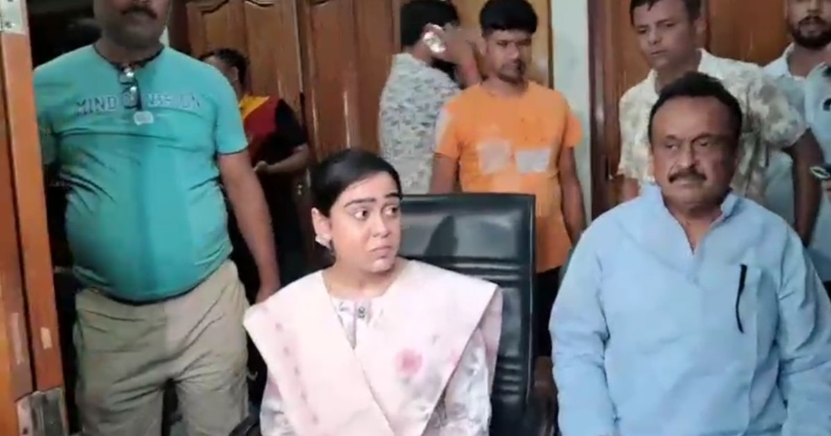 After the controversy, Tej Pratap's wife Aishwarya made seri