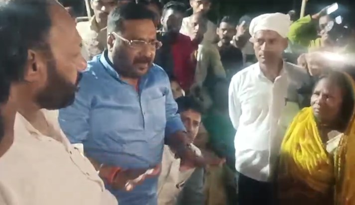 Two leaders of Tejashwi clashed with each other in Jamui ove